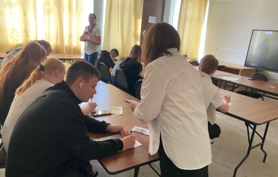 Заглянули в будущее: студенты и Центр занятости в библиотеке! 