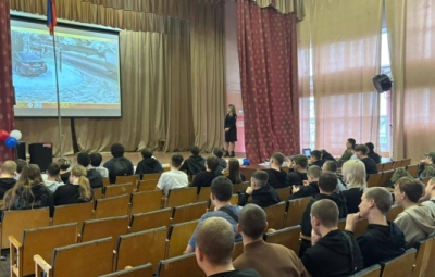 Безопасность на дорогах: важные правила от эксперта