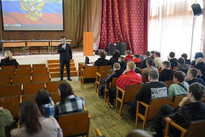 Служба по контракту