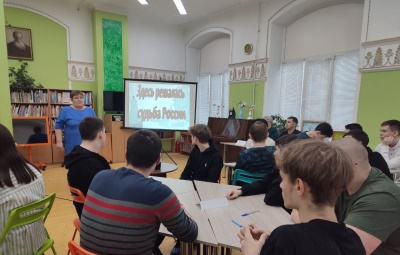 Был к Победе труден путь