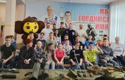 От Сердца к Сердцу: "Гранит" и "Родники России" – Культура Заботы и Памяти в Преддверии Профессионального Праздника