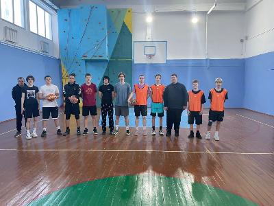 Первенство по баскетболу среди учебных групп техникума.