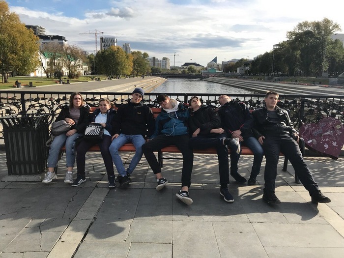 9hfXerHHOSE.jpg